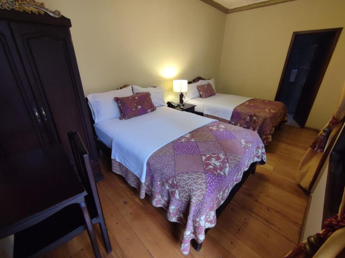Hotel Vieja Mansion กูเอ็งกา ภายนอก รูปภาพ