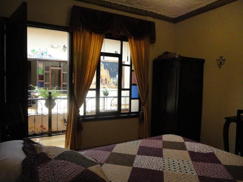 Hotel Vieja Mansion กูเอ็งกา ภายนอก รูปภาพ