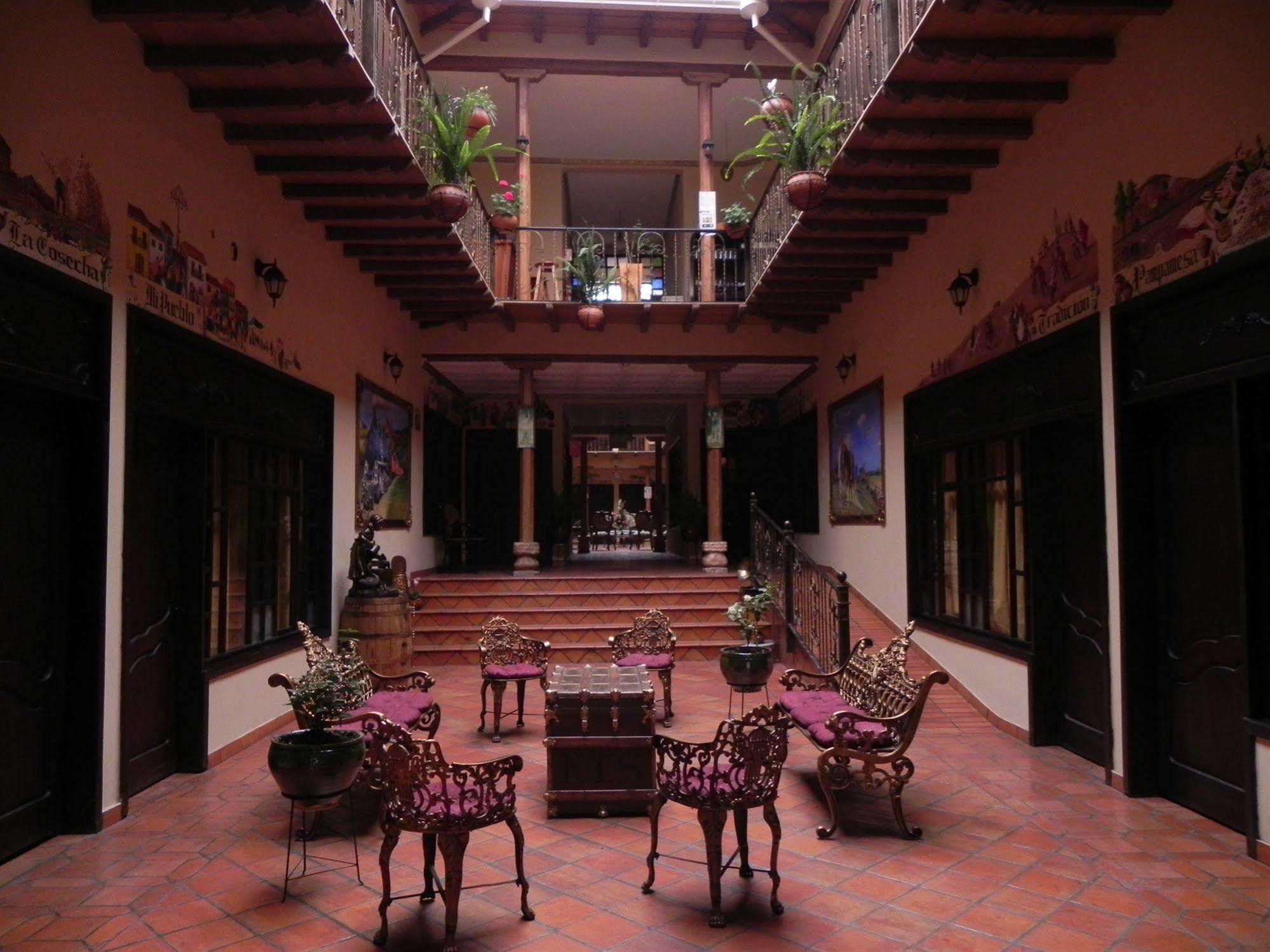 Hotel Vieja Mansion กูเอ็งกา ภายนอก รูปภาพ